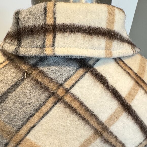 Zara Beige Plaid Fleece Shacket Jacket - Picture 9 of 10